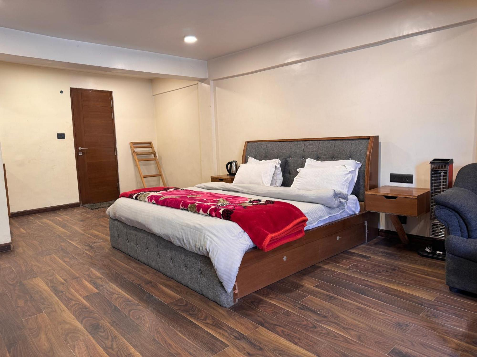 קאסול The Alpine Guest House מראה חיצוני תמונה