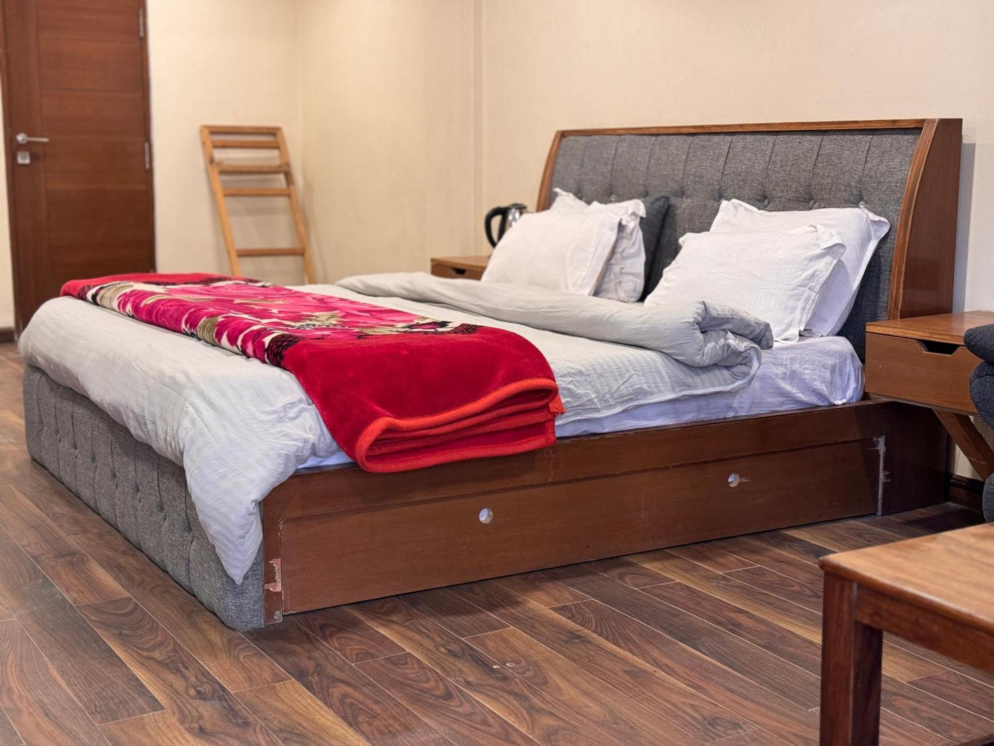 קאסול The Alpine Guest House מראה חיצוני תמונה